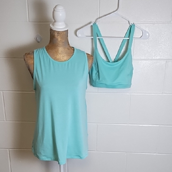 Vibrant Aqua Tank Top & Sports Bra - Picture 1 of 8